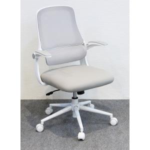 デスクチェア メッシュ張り跳ね上げ肘付きオフィスチェアー ブルー色