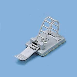 結束バンド ケーブルタイ ケーブルクランプ ケーブル収容数：5本 結束径：3.0から15.0mm