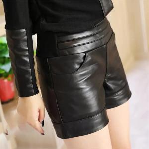 INSCRIRE（アンスクリア） 【値下げ】INSCRIRE Fake Leather Bloomers