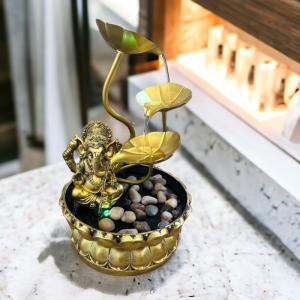 置物 金色の飾り付き Amazon.co.jp: 【ティーグルブラン】 虎 置物 風水 開運 オブジェ 黄金