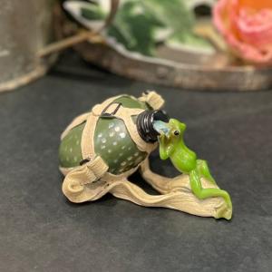 カエル レトロ アンティーク風 昭和レトロ 置物 カンティーン水筒 蛙