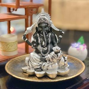 ガネーシャ　置物 Amazon.co.jp: ガネーシャ 置物 インドの神様 ゾウ アジアン雑貨