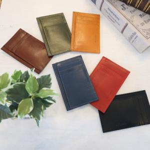 GUCCI（グッチ） 未使用品○GUCCI 20SS 597093 シルク100% GGロゴ ビー
