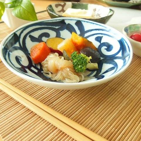 (欠品中)藍草紋 浅鉢 深皿 中鉢 銘々鉢(お取り寄せ商品 欠品時約1ヶ月程度)