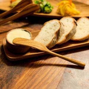 おしゃれな木製バターナイフ［《可》b2c チーク バターナイフ］