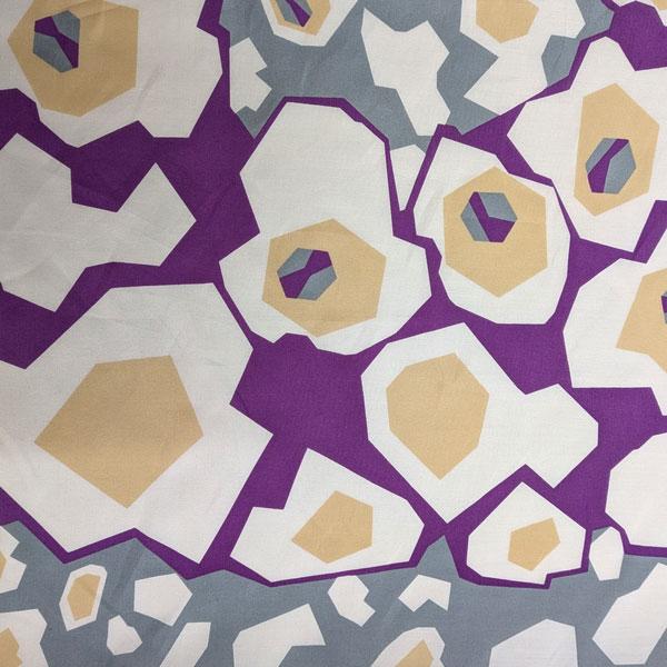 【現物1点のみ・特価商品】綿80ローンプリント生地（SALE38）プリント　 生地巾 110cm x...