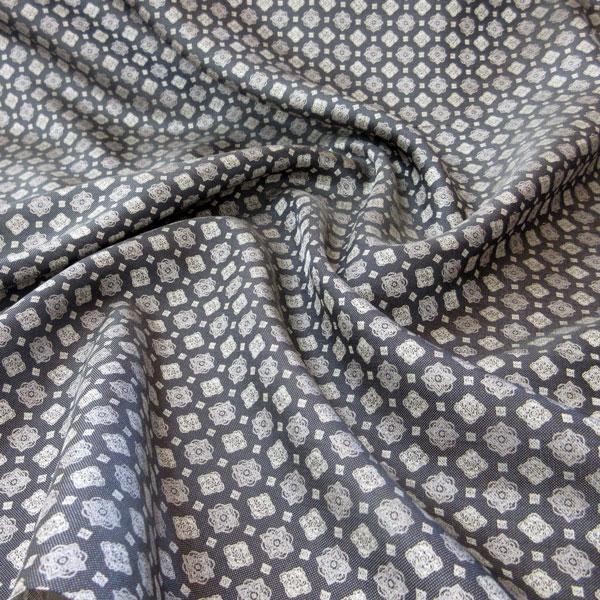 ポリエステル合繊生地（3723-8687）プリント/グレー系　生地巾112cm　数量1（50cm）2...