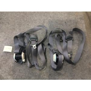 サンバー EBD-S331B リア シートベルト   同梱不可 即決品