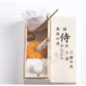 の日本刀の高級手入れ道具です   刀剣手入れ具　高級桐箱入り　　　日本刀鍔刀剣手入れ具