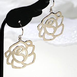 フックピアス 薔薇 ピアス バラ 10k 10金 ゴールド YG スイング 揺れる 