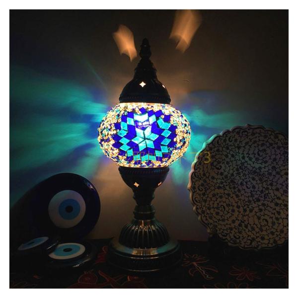 装飾 レトロなトルコ風テーブルランプの手工芸品、ステンドグラスのランプシェード、寝室用の金属製常夜灯...