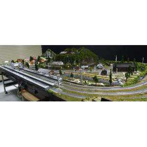 【HOゲージジオラマレイアウト】サイズ 4m×2ｍ HOゲージ用大型鉄道ジオラマレイアウト 3線路勾配付き 後方拡張レール設置【豪華照明付き】製作期間2〜3ヶ月