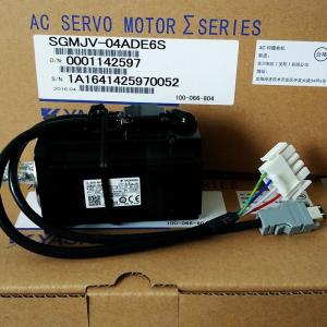 1PC YASKAWA SGMJV-04ADE6S AC SEVO MOTOR SGMJV04ADE6S //