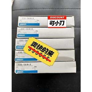 1PCS新しい光ファイバーセンサーE32-T81R-S