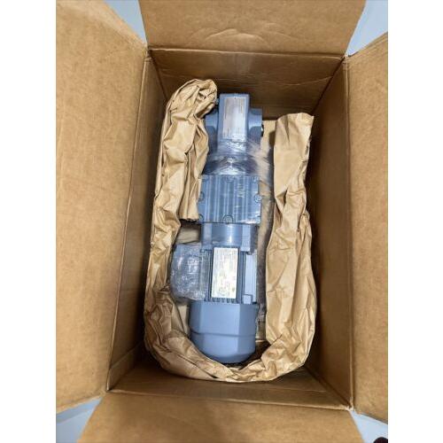 EuroDriveギアモーターを縫います。 0.12KW 277/480VAC。 SA37-R17-...