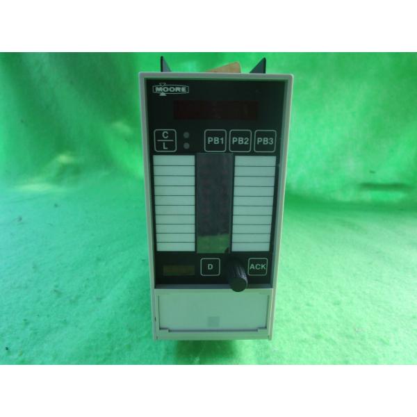 New Moore Digital Single Loop Contoler 15738-119 1...