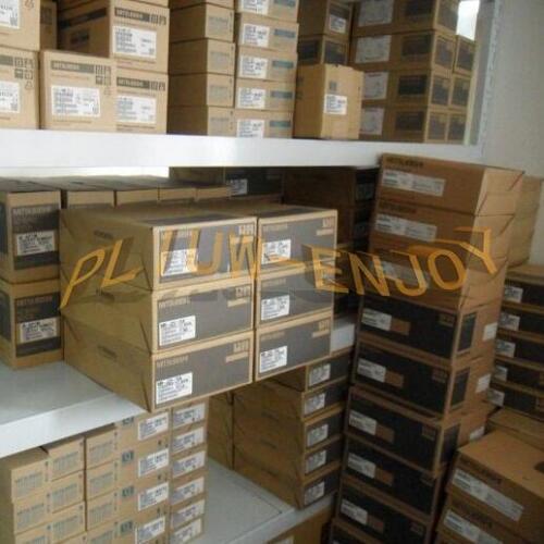 【1年保証】新品三菱 MR-J2S-100B-RG 1 台