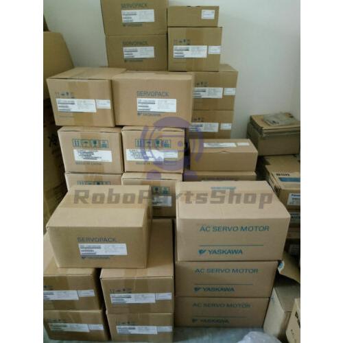 【1年保証】New Yaskawa SGMP-04A314CサーボモーターSGMP04A314C 1...