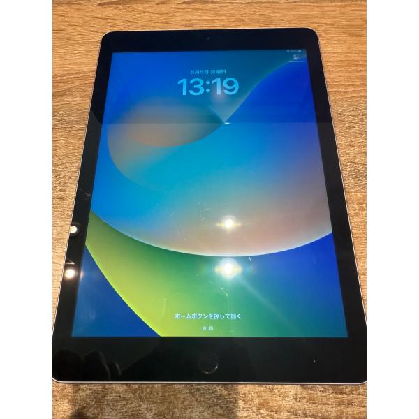 【中古正常品】iPad第5世代　128GB　スペースグレー　WiFiモデル　MP2H2J/A　A12...