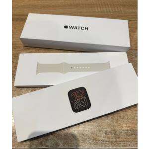 Apple Watch SE 3 GPSモデル 40mm スターライトアルミニウムケースとスターライトスポーツバンド S/M MEH34J/Aの商品画像
