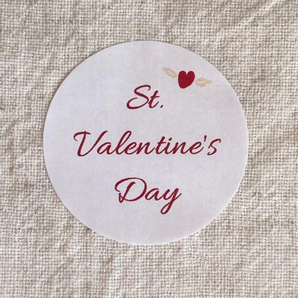バレンタインシール　St. Valentine&apos;s Day　赤　筆記体　ラッピングに　　4cm丸24...