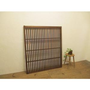 タA511(2)アンティークレトロな味わいの古い木製格子戸建具古民家町屋古家具K下