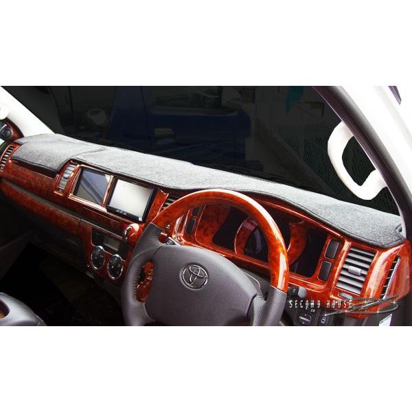 ワイドボディ専用 ダッシュマット ハイエース レジアスエース 200系 ワイド 1型、2型、3型、4...