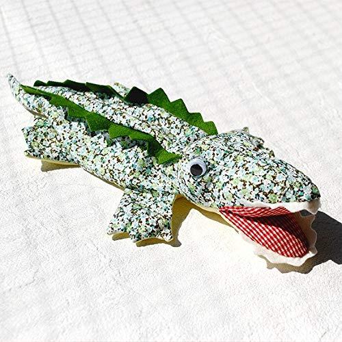 【アニマル倶楽部】コットン生地のぬいぐるみ手芸キット くたくたアニマル わに 小花柄（グリーン） ハ...