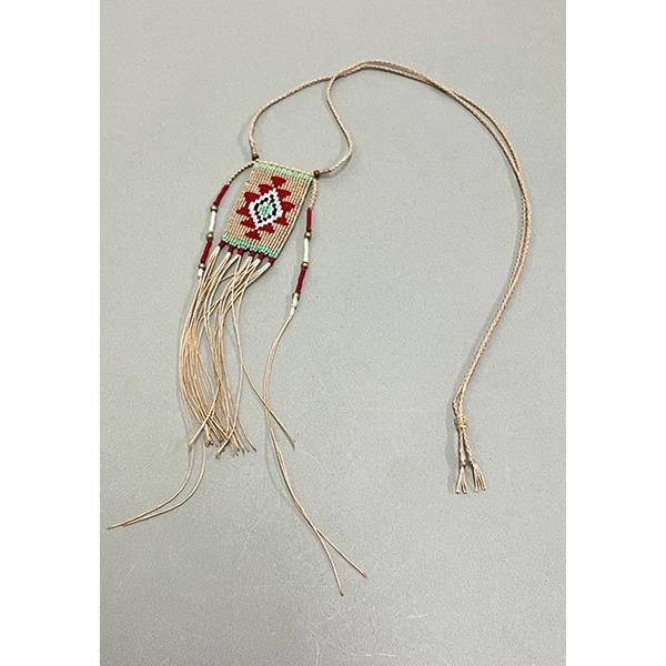 Nasngwam.×idod マクラメ編みネックレス モデル:毯