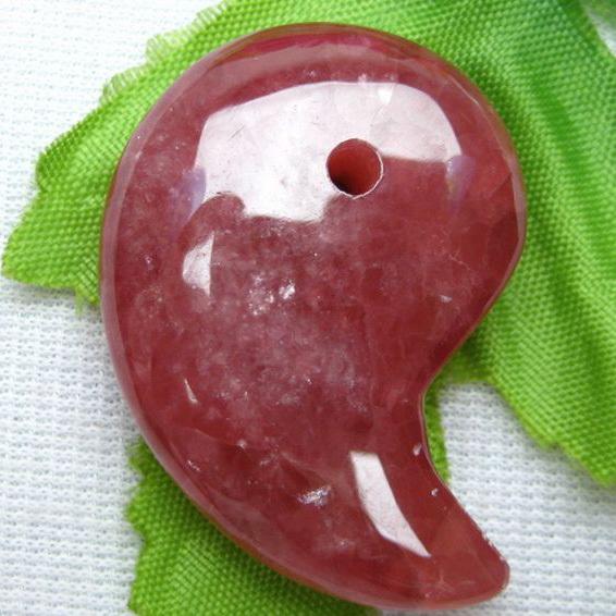 インカローズ ロードクロサイト 勾玉 k1-1367