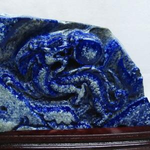 1.9Kg ヒマラヤ水晶ルチルクォーツ（金針ルチル水晶） 手彫り 龍 t42