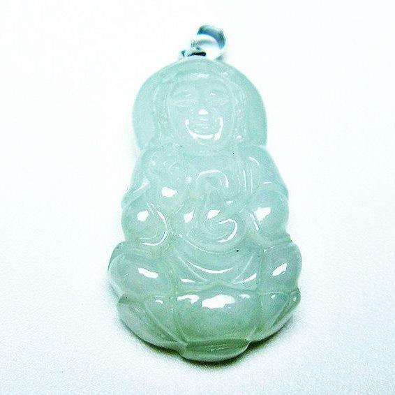 糸魚川翡翠 ペンダント 観音様  t146-3419