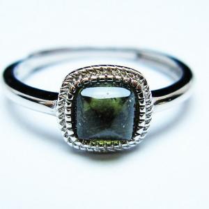 モルダバイト ハート 指輪 (12号) t526-1381 : 誠安天然石専門店