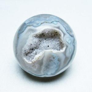 ガーデンクォーツ（庭園水晶） 丸玉 57mm t100-4831 : 誠安天然石専門