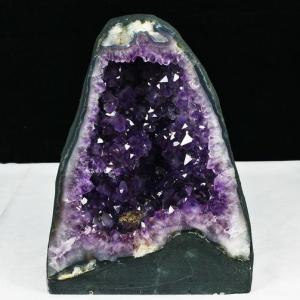 17.6Kg アメジストドーム ブラジル産 カルサイト共生 台座付き 同梱
