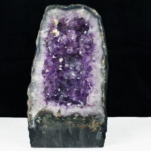 【ブラジル産】アメジスト＆カルサイト 17.6Kg アメジストドーム ブラジル産 カルサイト共生 台座付き
