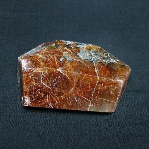 パワーストーン 天然石 ルチルクォーツ（金針ルチル水晶）原石 t725