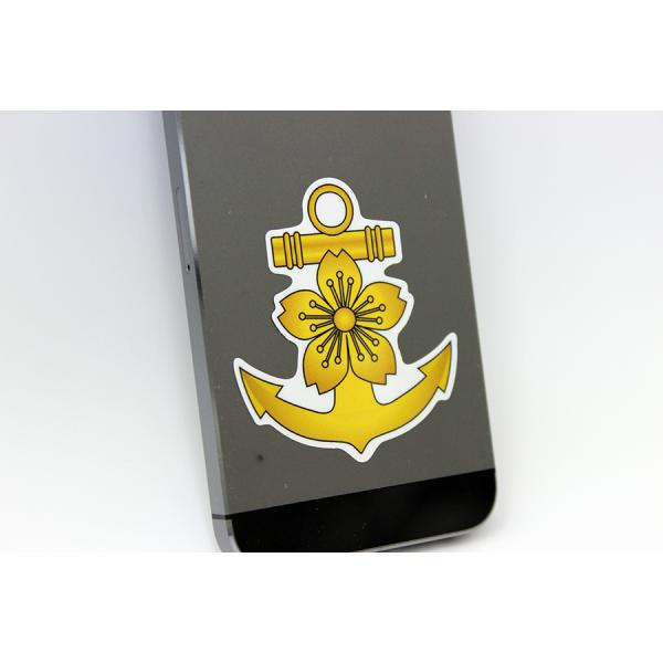 ステッカー(桜にイカリ・ゴールド)【海上自衛隊グッズ・自衛隊グッズ】シール 耐水性 ビニール素材 お...