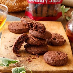 成城石井 グラスフェッドバターのカカオニブカントリーサブレ 160g   D+2