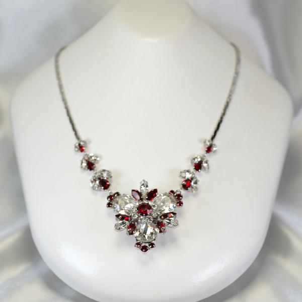 ネックレス ドイツ製 スワロフスキー クリスタル 大粒 花のロンド 赤 ヴィンテージ コスチュームジ...
