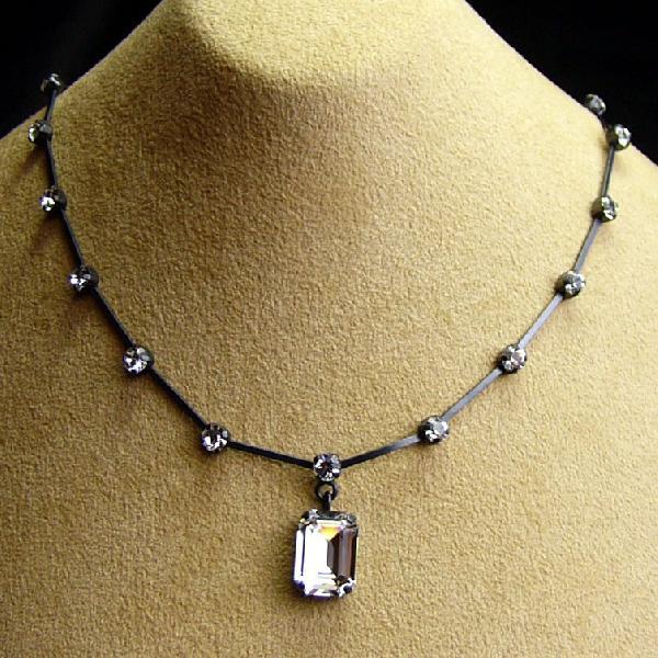 ネックレス ペンダント ドイツ製 スワロフスキー クリスタル 大粒 連爪 エメラルドカット クリア