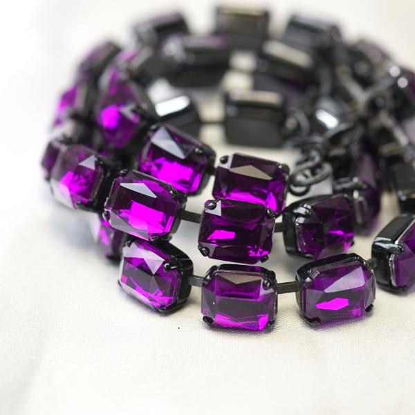 ネックレス ドイツ製 スワロフスキー クリスタル 大粒 連爪 エメラルドカット 紫 パープル