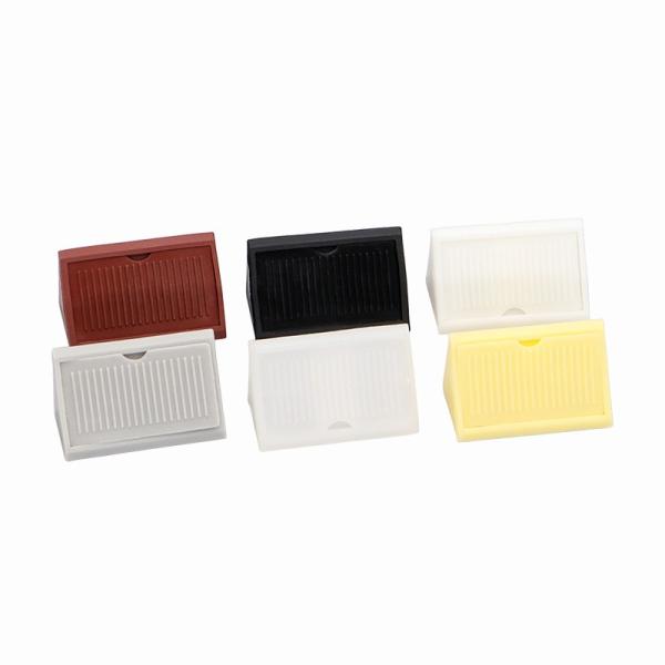 コーナー止め 4個セット 三角 アングルブロック キャップ付 キャンピングカー家具 家具固定