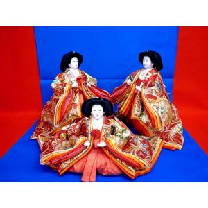 D4-2 美品　芥子サイズ　三人官女のみ　三段飾り官女のみ　ひな人形官女 ひな人形3人官女単品☆小〜中の小サイズ☆芥子2504(小道具付き