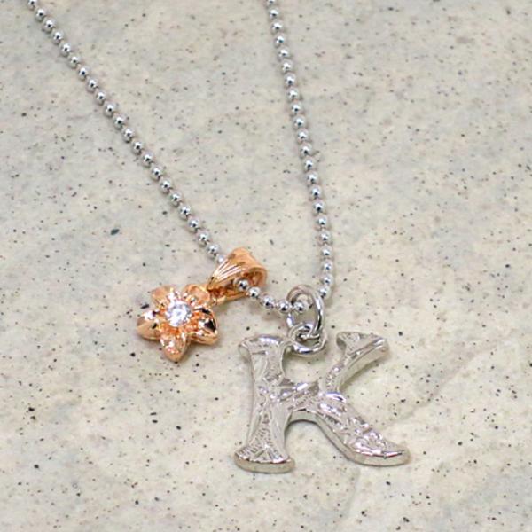 イニシャルネックレス　【アジェ 】ハワイアン 　プルメリア モーチフ　ペンダント　ネックレス (K)