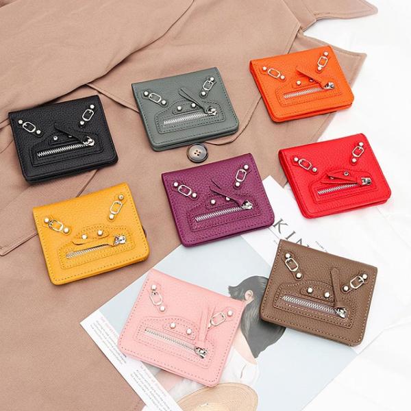 アジェ　レザーミニウォレット　財布　コンパクト　お洒落なデザイン