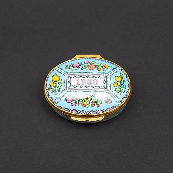 ハルシオンデイズ エナメルボックス 『A Year to Remember』（1990年）