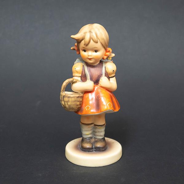 ゲーベル フンメル人形『School Girl（女子校生）』