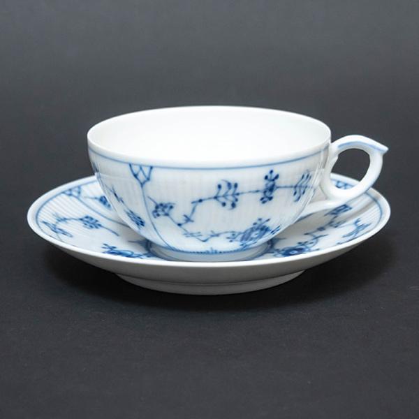 ロイヤル・コペンハーゲン ブルーフルーテッドプレイン ティーカップ＆ソーサー / Y5003-5