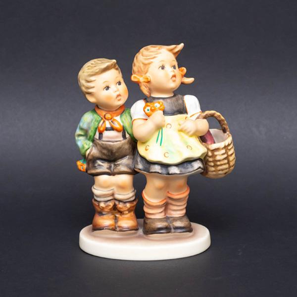 ゲーベル フンメル人形 『To Market（市場に）』※箱付